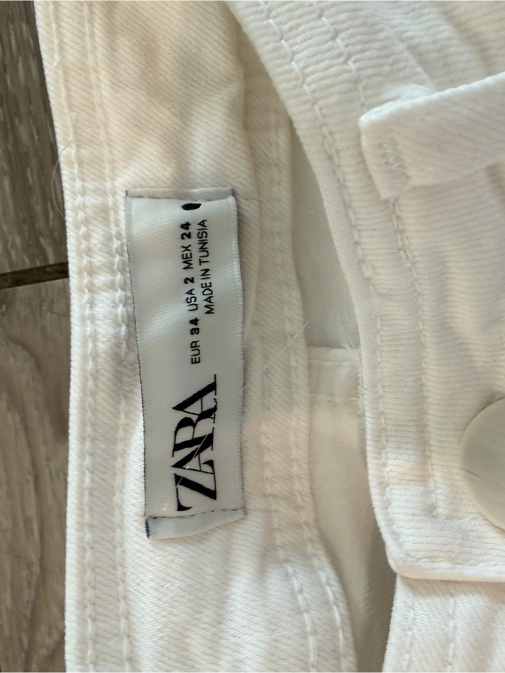 Zara White High-Rise Wide-Leg Jeans - Picture 2 of 3